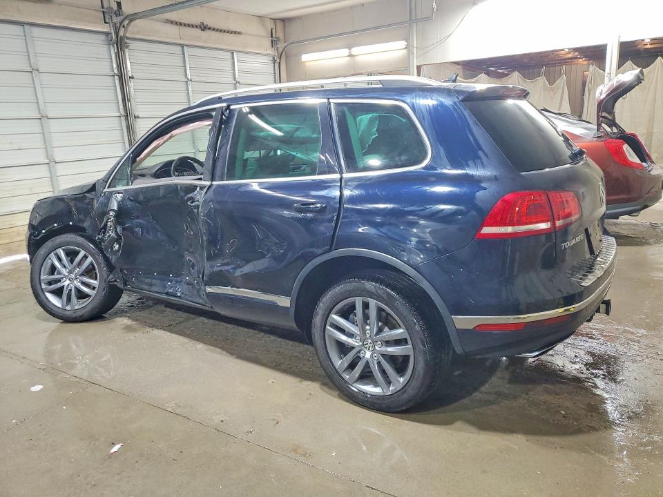 2015 Volkswagen Touareg მანქანა იყიდება აუქციონზე, vin: WVGEF9BP4FD002222, აუქციონის ნომერი: 52534666