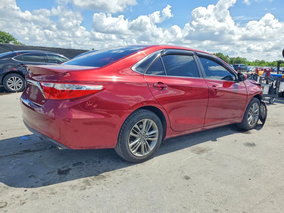 2017 Toyota Camry მანქანა იყიდება აუქციონზე, vin: 4T1BF1FK8HU623582, აუქციონის ნომერი: 55354086