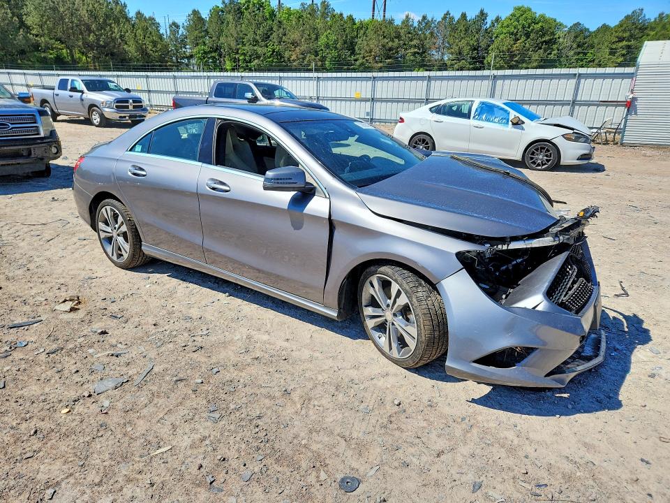 52968846 :رقم المزاد ، WDDSJ4EB5FN181038 vin ، 2015 Mercedes-benz Cla مزاد بيع