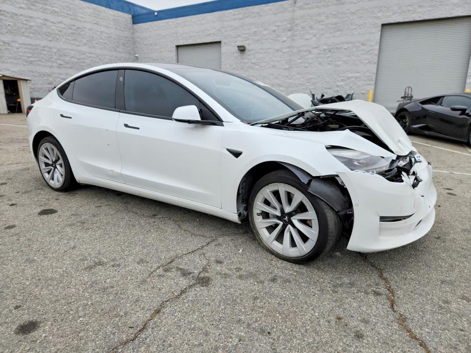 76612145 :رقم المزاد ، 5YJ3E1EA0MF070675 vin ، 2021 Tesla Model 3 مزاد بيع