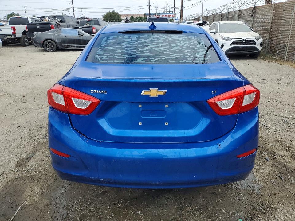 54848436 :رقم المزاد ، 1G1BE5SM7H7175431 vin ، 2017 Chevrolet Cruze مزاد بيع