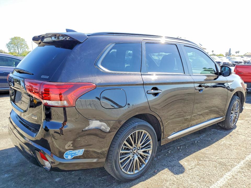 Продажа на аукционе авто 2021 Mitsubishi Outlander, vin: JA4J2VA78MZ000671, номер лота: 52734466