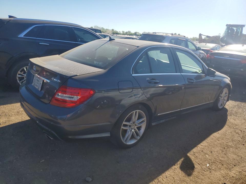 2013 Mercedes-benz C მანქანა იყიდება აუქციონზე, vin: WDDGF8AB3DR273209, აუქციონის ნომერი: 52554366