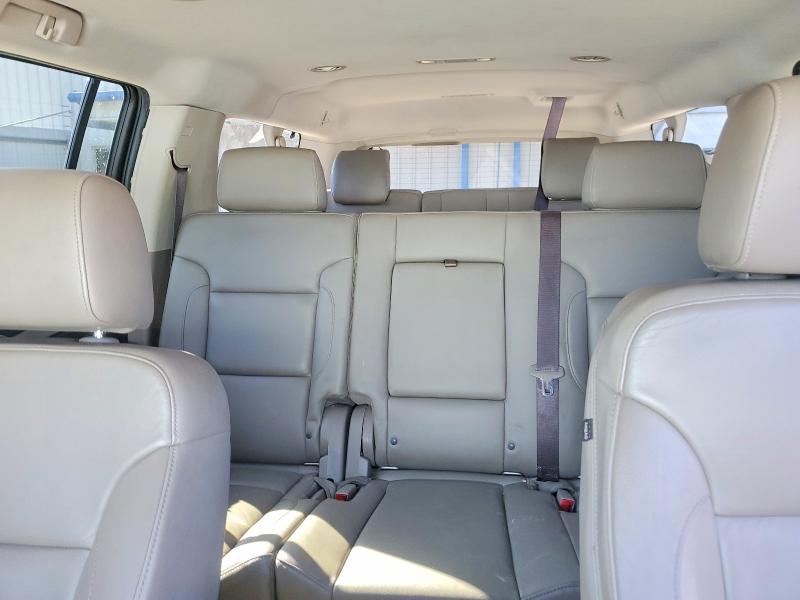 2017 Chevrolet Suburban მანქანა იყიდება აუქციონზე, vin: 1GNSKHKC3HR303121, აუქციონის ნომერი: 53774796