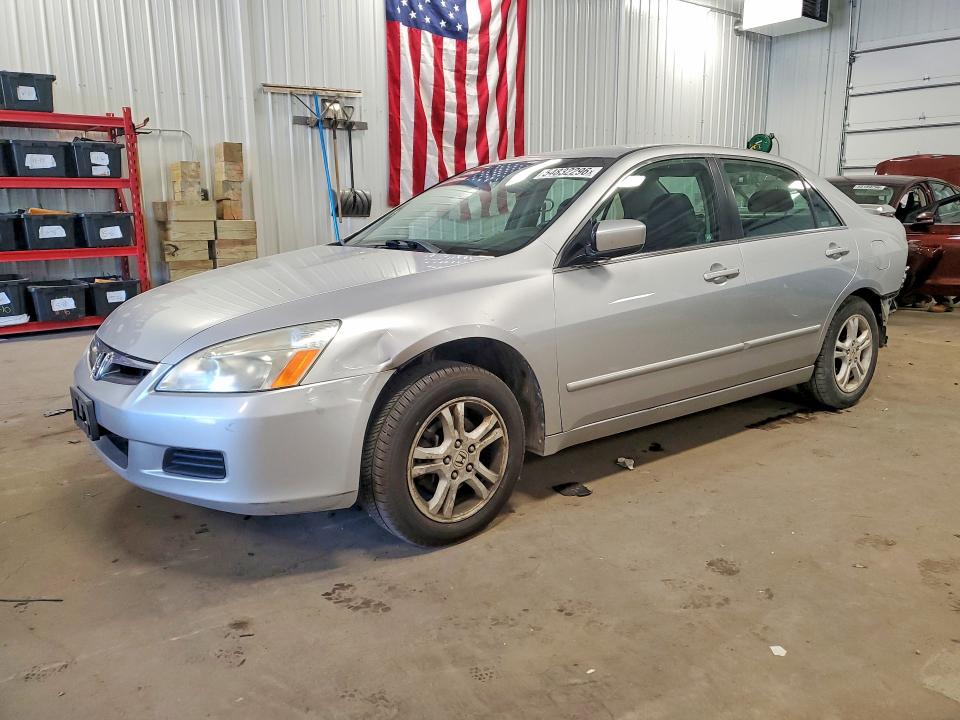 2007 Honda Accord მანქანა იყიდება აუქციონზე, vin: 1HGCM56357A027264, აუქციონის ნომერი: 54832296