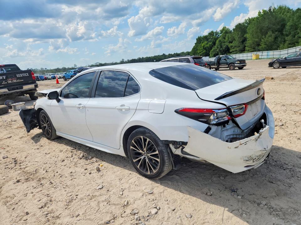 54394046 :رقم المزاد ، 4T1B11HKXJU535344 vin ، 2018 Toyota Camry مزاد بيع