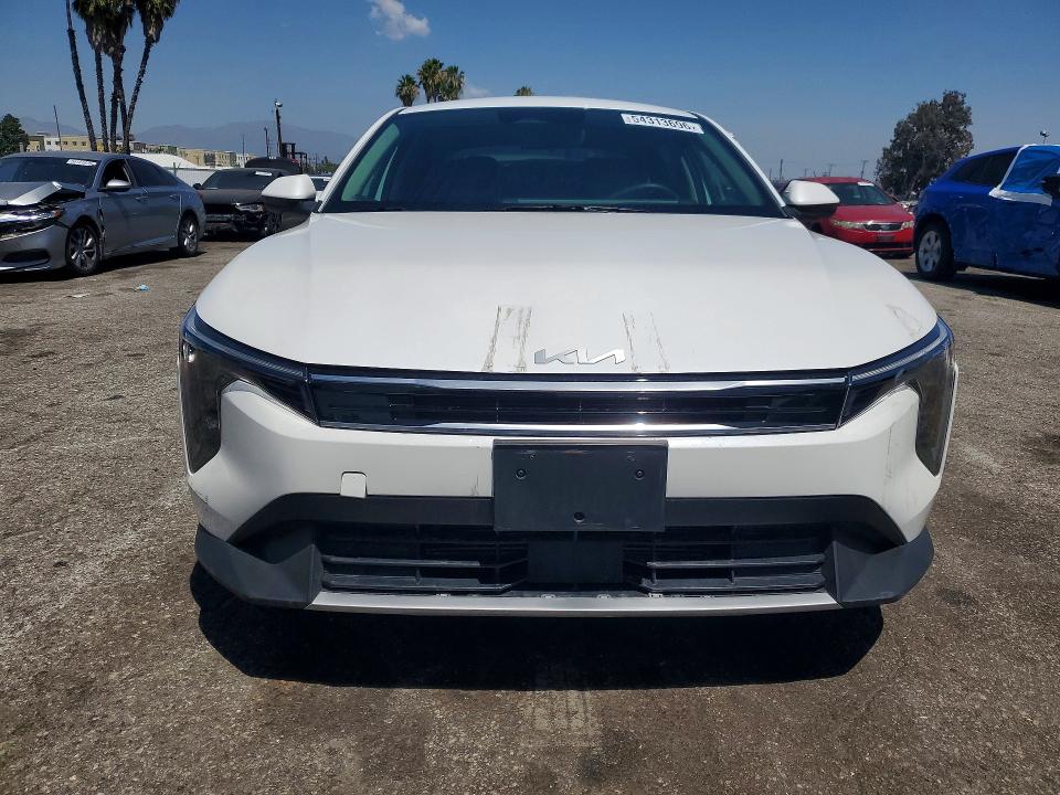 2025 Kia K4 მანქანა იყიდება აუქციონზე, vin: 3KPFU4DE9SE170363, აუქციონის ნომერი: 54313696