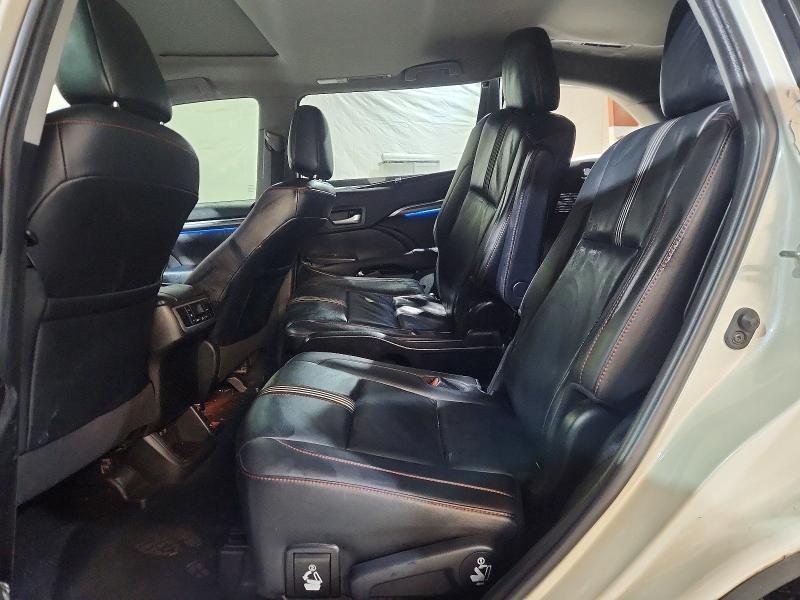 Продажа на аукционе авто 2019 Toyota Highlander, vin: 5TDJZRFH0KS603476, номер лота: 52552226