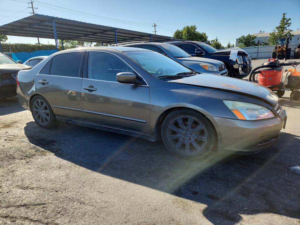 52963926 :رقم المزاد ، 1HGCM66437A016522 vin ، 2007 Honda Accord مزاد بيع
