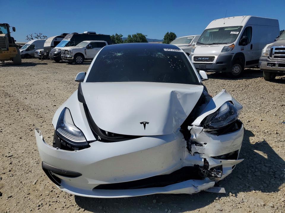 Продажа на аукционе авто 2019 Tesla Model 3, vin: 5YJ3E1EB1KF195139, номер лота: 54210606