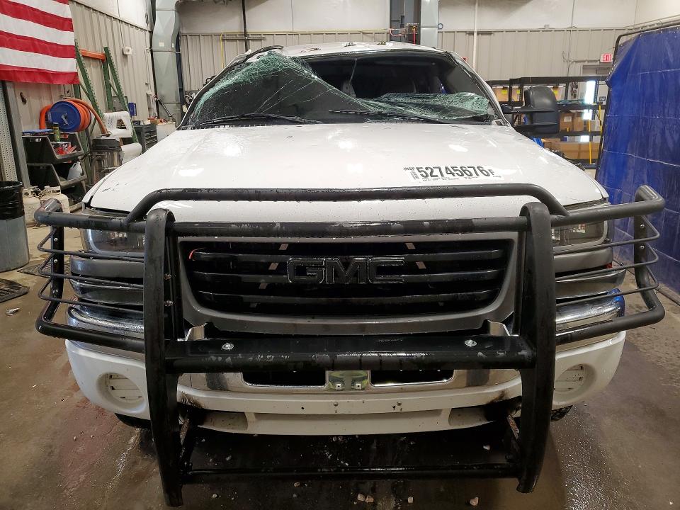 Продажа на аукционе авто 2005 Gmc New Sierra, vin: 2GTEK19B551185961, номер лота: 52745676