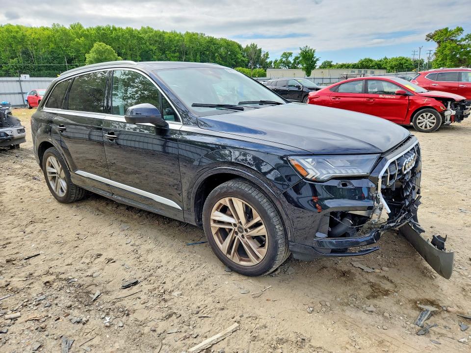53720066 :رقم المزاد ، WA1LJAF70MD014770 vin ، 2021 Audi Q7 مزاد بيع
