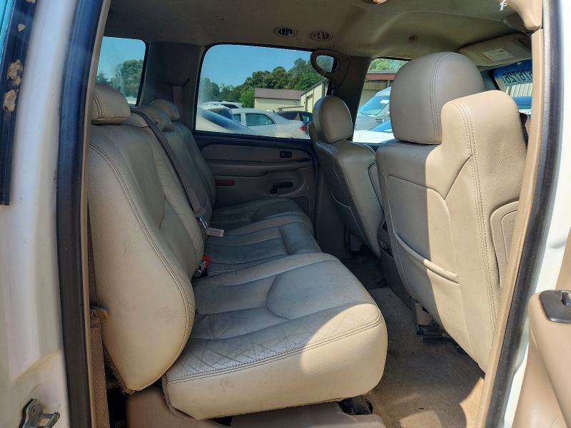 Продаж на аукціоні авто 2004 Chevrolet Suburban, vin: 1GNEC16T64J199373, номер лоту: 54676726