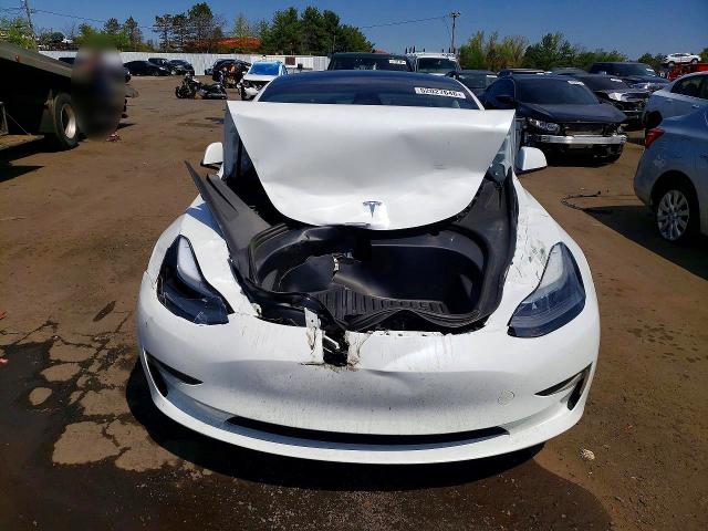 52027646 :رقم المزاد ، 5YJ3E1EB0NF233545 vin ، 2022 Tesla Model 3 مزاد بيع
