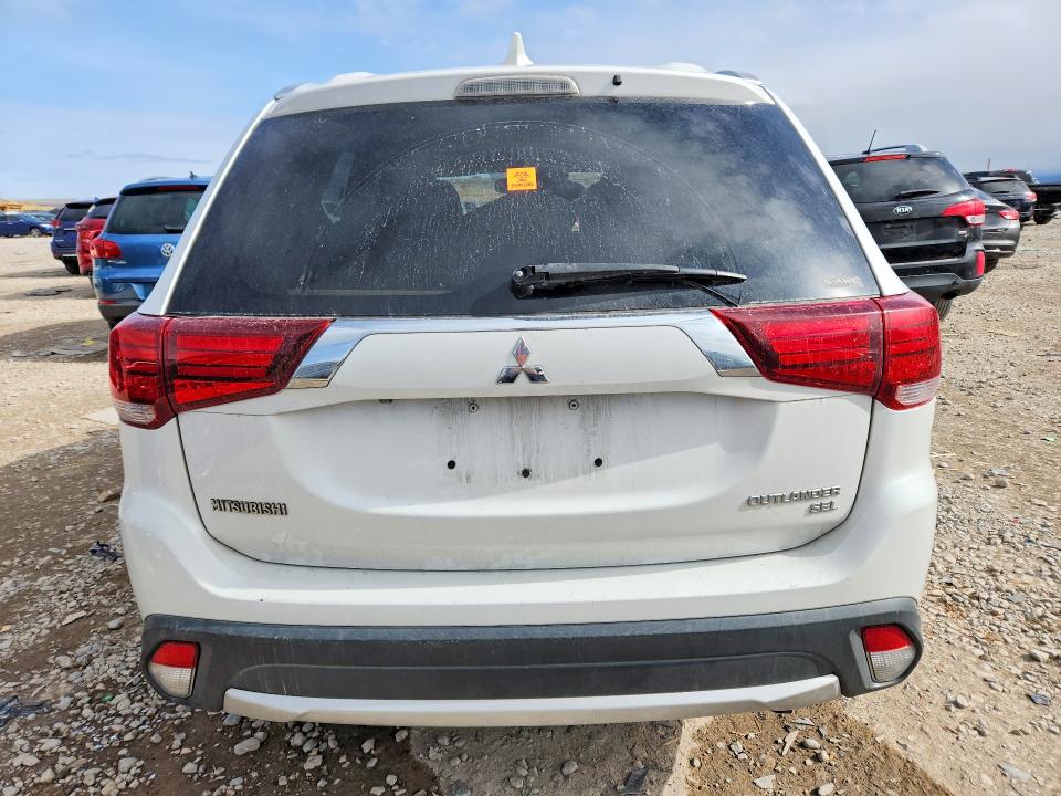 Продажа на аукционе авто 2017 Mitsubishi Outlander, vin: JA4AZ3A34HZ036280, номер лота: 53653376