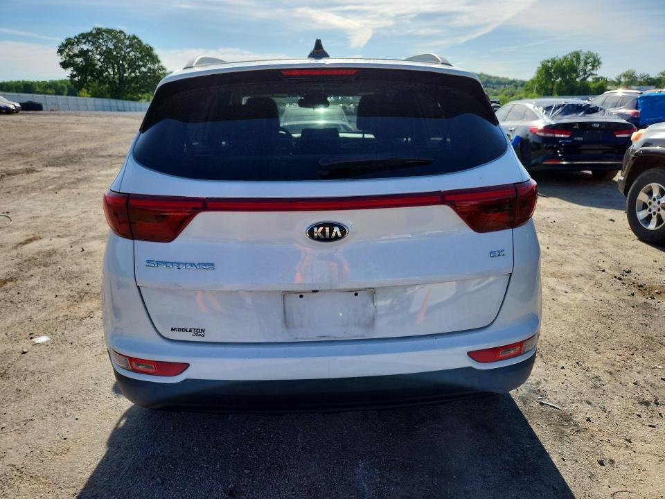 2017 Kia Sportage მანქანა იყიდება აუქციონზე, vin: KNDPNCAC0H7150140, აუქციონის ნომერი: 55437446