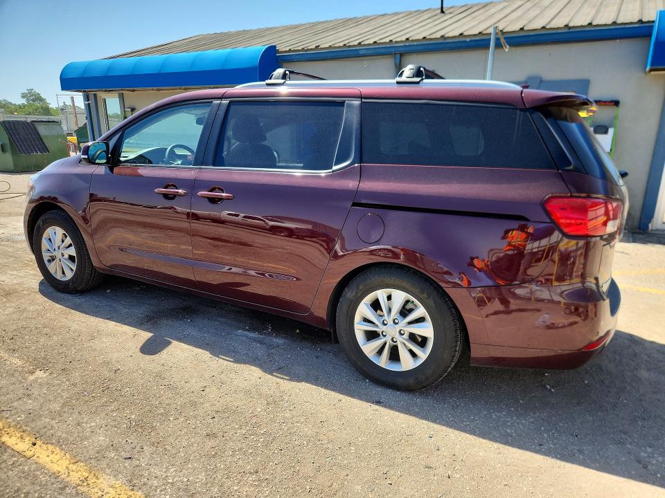 53604616 :رقم المزاد ، KNDMB5C16G6194943 vin ، 2016 Kia Sedona مزاد بيع