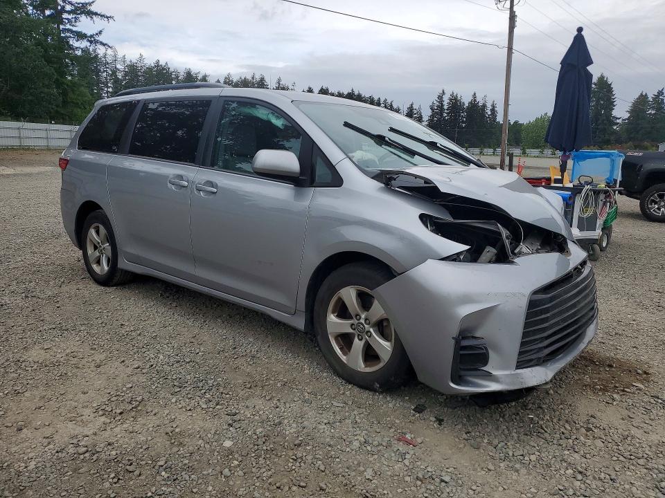 Продажа на аукционе авто 2018 Toyota Sienna, vin: 5TDKZ3DC1JS904751, номер лота: 55116346
