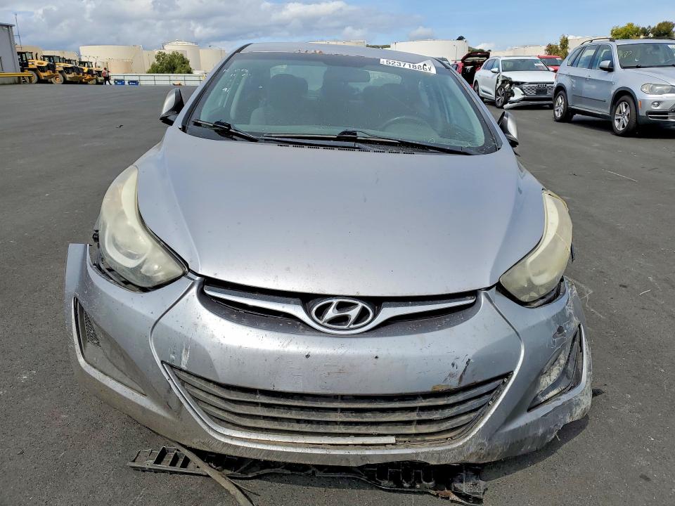 52371886 :رقم المزاد ، 5NPDH4AE4GH695690 vin ، 2016 Hyundai Elantra مزاد بيع