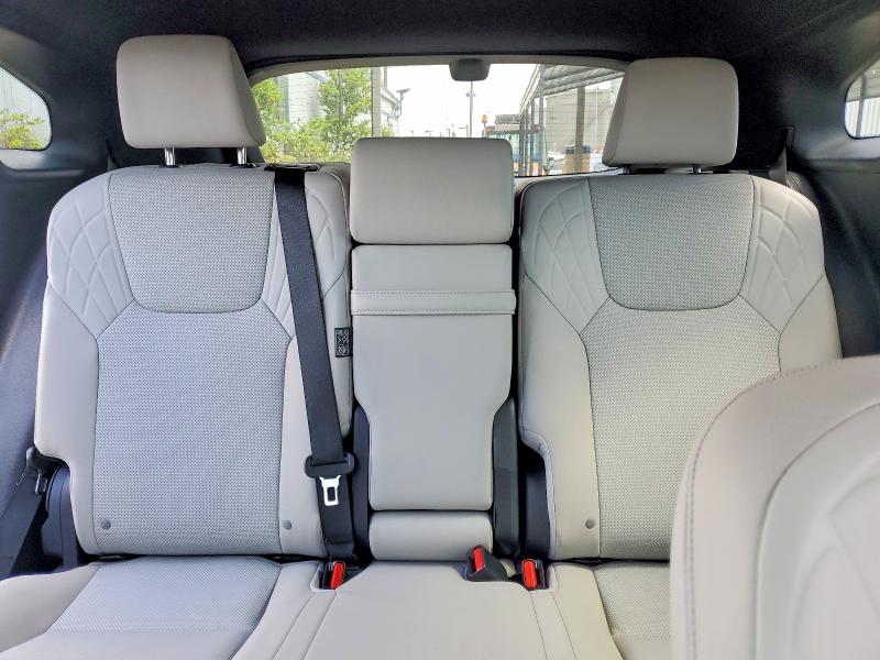 Продаж на аукціоні авто 2023 Lexus Rx 350, vin: 2T2BAMBA6PC004648, номер лоту: 53648586