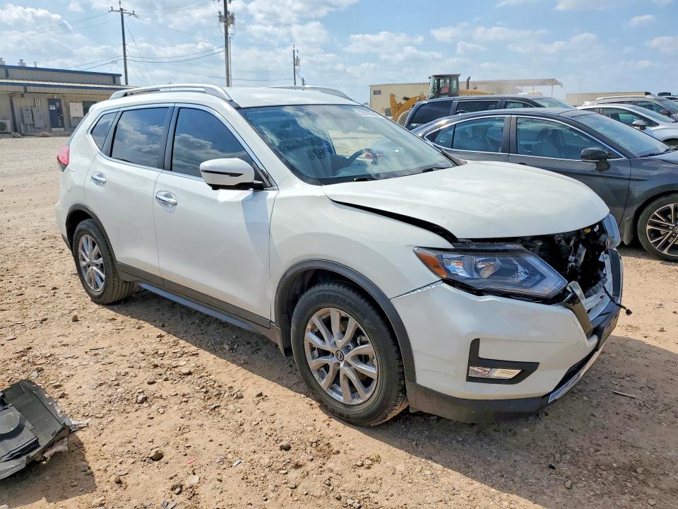 2017 Nissan Rogue მანქანა იყიდება აუქციონზე, vin: 5N1AT2MT2HC846485, აუქციონის ნომერი: 53319746