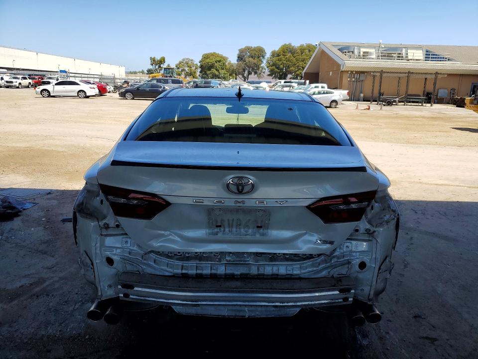 2022 Toyota Camry მანქანა იყიდება აუქციონზე, vin: 4T1K61AK3NU038704, აუქციონის ნომერი: 53839026
