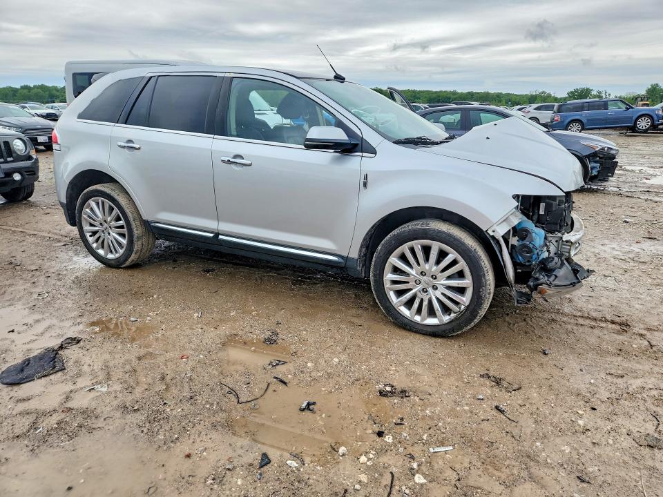 2013 Lincoln Mkx მანქანა იყიდება აუქციონზე, vin: 2LMDJ8JK2DBL11611, აუქციონის ნომერი: 52006226