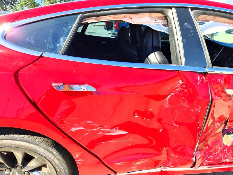Продаж на аукціоні авто 2018 Tesla Model S, vin: 5YJSA1E21JF278575, номер лоту: 53957476