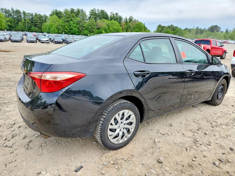 49444066 :رقم المزاد ، 2T1BURHE6HC962421 vin ، 2017 Toyota Corolla مزاد بيع