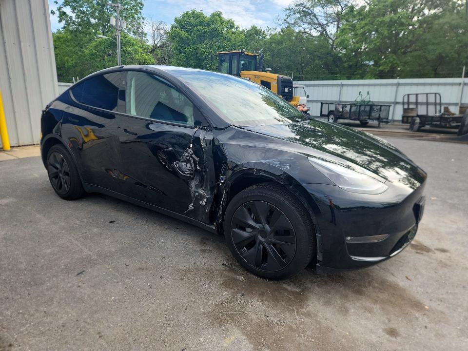 2025 Tesla Model Y მანქანა იყიდება აუქციონზე, vin: 7SAYGDEE3SF295290, აუქციონის ნომერი: 54603646