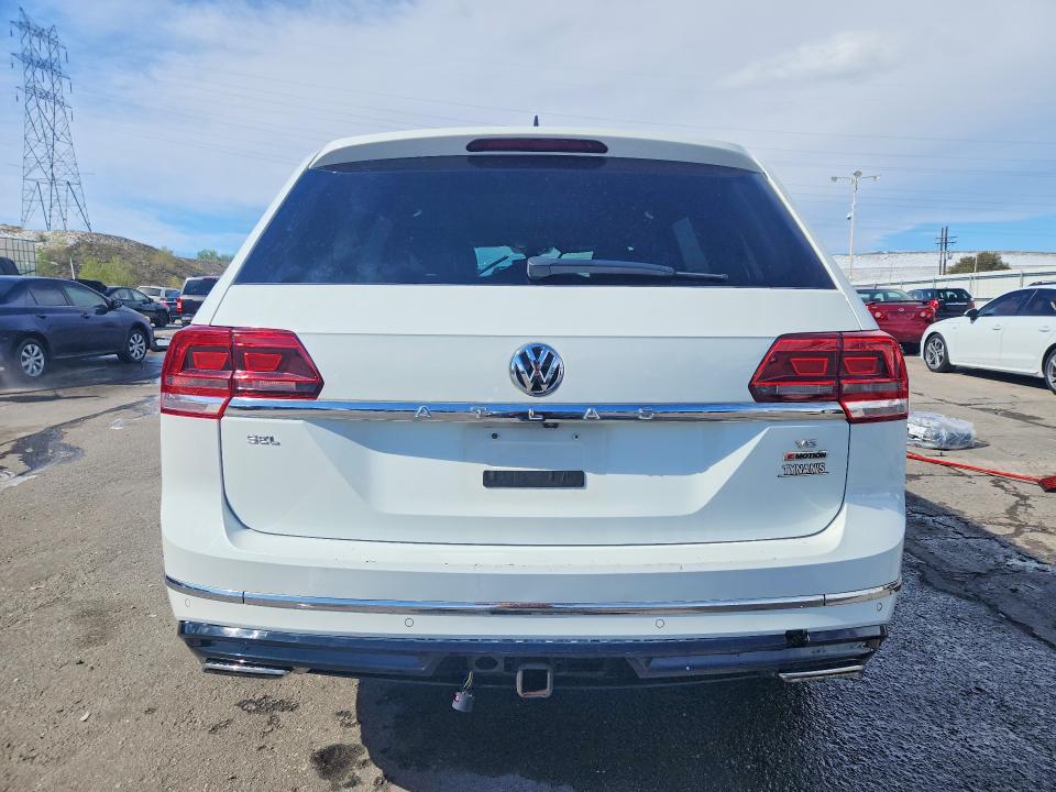52757466 :رقم المزاد ، 1V2RR2CA5JC545333 vin ، 2018 Volkswagen Atlas مزاد بيع