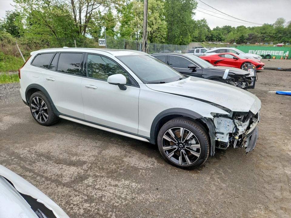 Aukcja sprzedaży 2026 Volvo V60 Cross Country, vin: YV4L12WL1T2170414, numer aukcji: 54691486