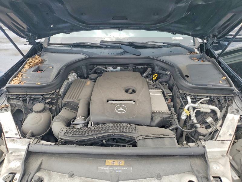 54226326 :رقم المزاد ، WDC0G4KB6HF115738 vin ، 2017 Mercedes-benz Glc مزاد بيع