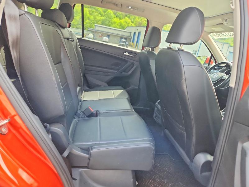 53373096 :رقم المزاد ، 3VV2B7AX6KM131569 vin ، 2019 Volkswagen Tiguan مزاد بيع
