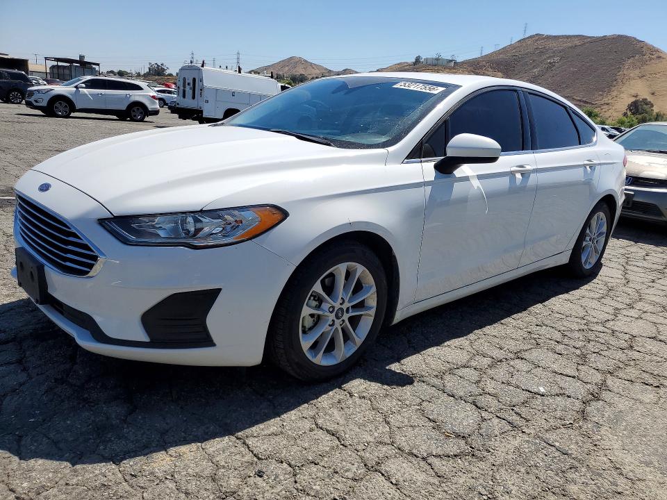 2020 Ford Fusion მანქანა იყიდება აუქციონზე, vin: 3FA6P0LU1LR266643, აუქციონის ნომერი: 53217556