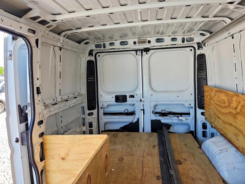 54471136 :رقم المزاد ، 3C6TRVNG5FE519803 vin ، 2015 Ram Promaster 1500 مزاد بيع