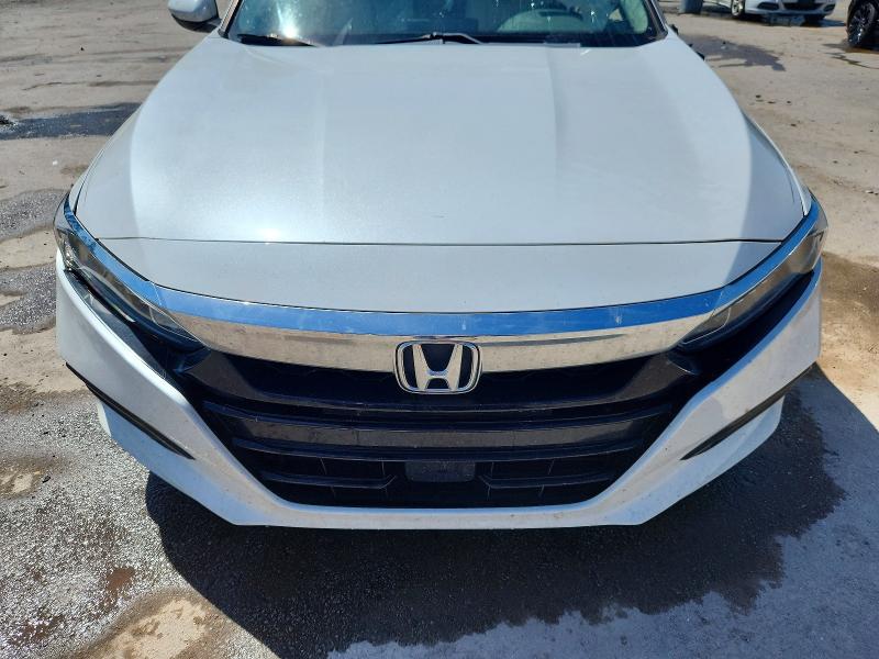 Продаж на аукціоні авто 2018 Honda Accord, vin: 1HGCV1F64JA013878, номер лоту: 52244416