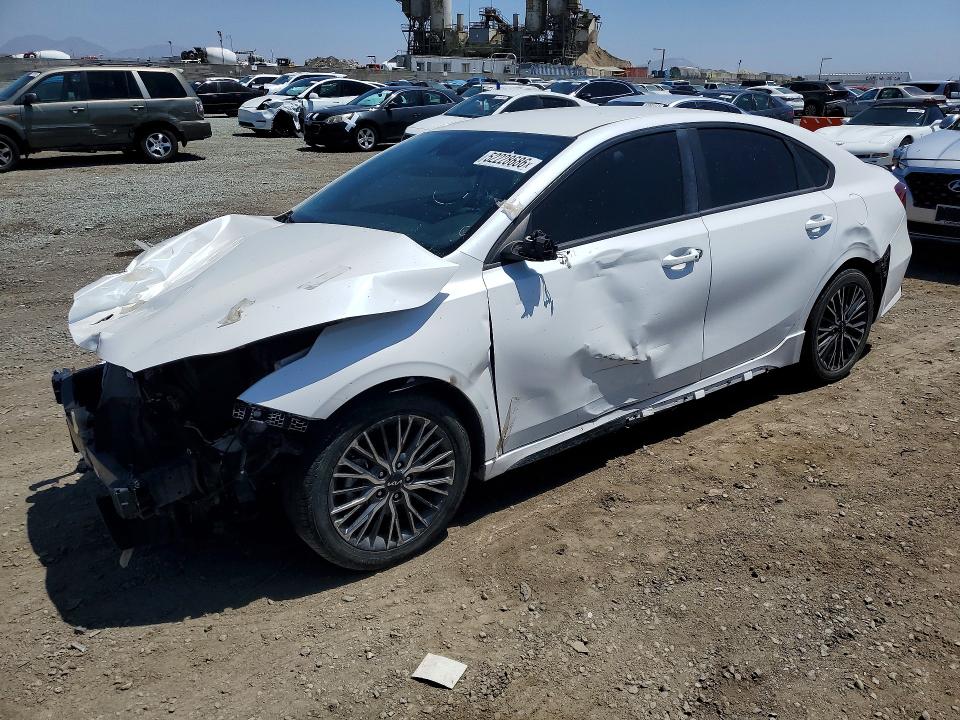 52228686 :رقم المزاد ، 3KPF54AD1PE660991 vin ، 2023 Kia Forte مزاد بيع