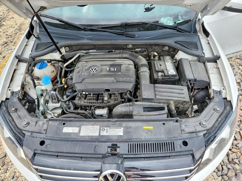 2015 Volkswagen Passat მანქანა იყიდება აუქციონზე, vin: 1VWBT7A31FC049472, აუქციონის ნომერი: 55057626