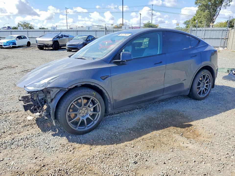Продажа на аукционе авто 2023 Tesla Model Y, vin: 7SAYGAEE5PF614369, номер лота: 54878436