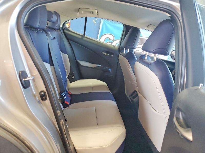 Продаж на аукціоні авто 2022 Lexus Ux 200, vin: JTHX3JBH1N2047322, номер лоту: 72005504