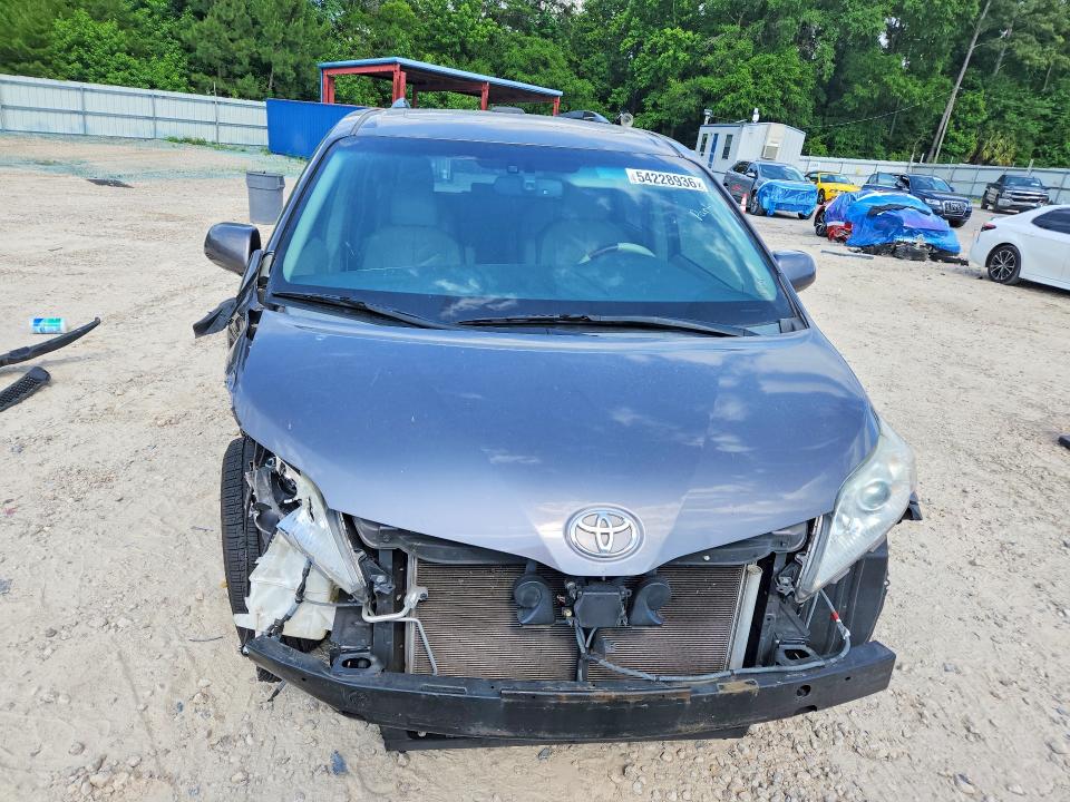 Aukcja sprzedaży 2011 Toyota Sienna, vin: 5TDYK3DC4BS158456, numer aukcji: 54228936