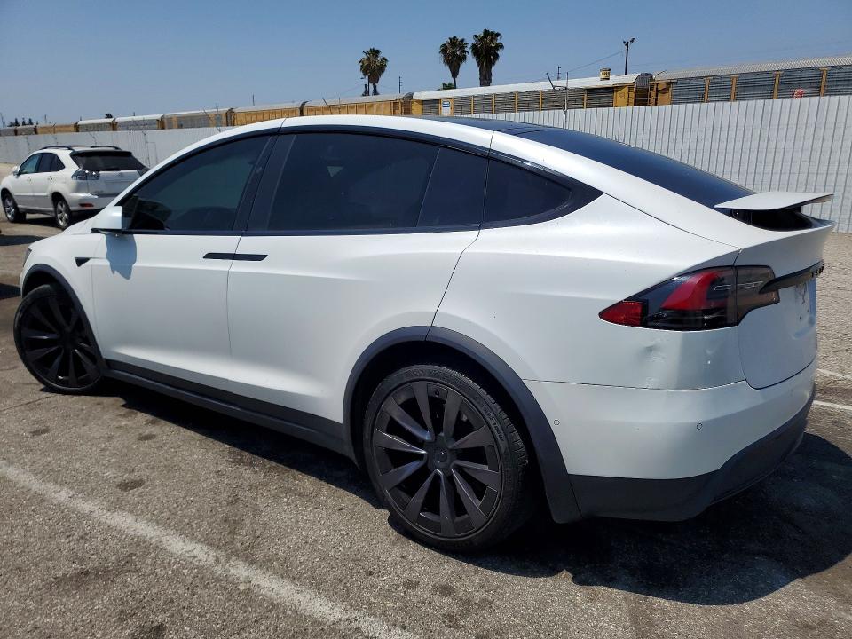 Продажа на аукционе авто 2022 Tesla Model X, vin: 7SAXCBE52NF329946, номер лота: 54851896