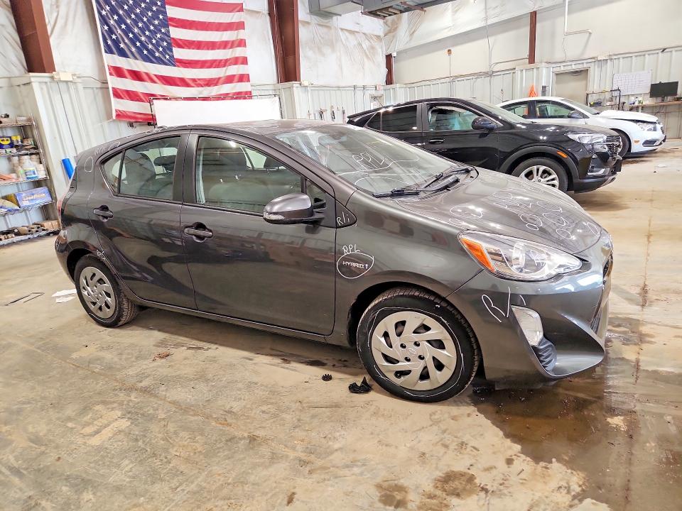 54141246 :رقم المزاد ، JTDKDTB38G1132465 vin ، 2016 Toyota Prius C مزاد بيع