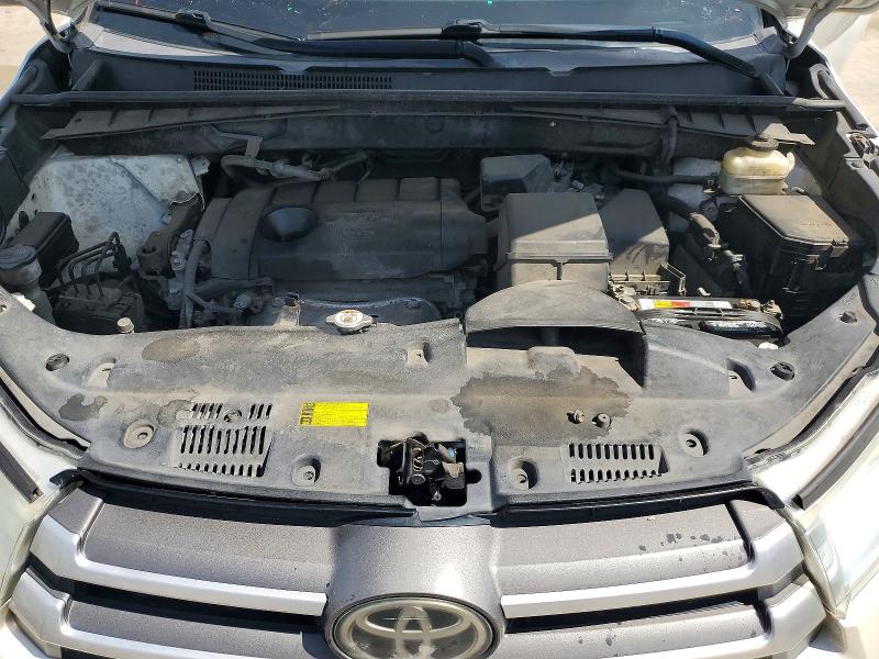2018 Toyota Highlander მანქანა იყიდება აუქციონზე, vin: 5TDZARFH2JS033604, აუქციონის ნომერი: 53843246