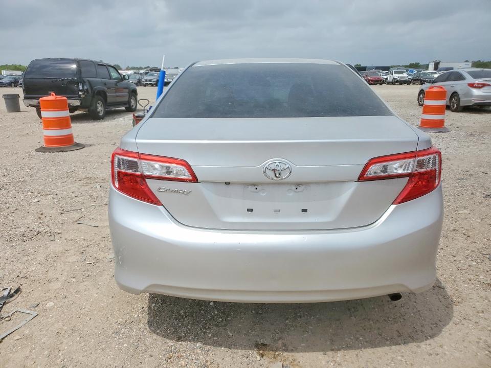 51917716 :رقم المزاد ، 4T4BF1FK9ER375232 vin ، 2014 Toyota Camry مزاد بيع