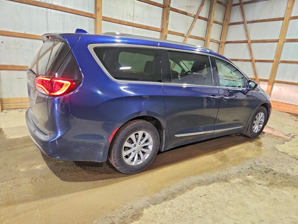 Продаж на аукціоні авто 2018 Chrysler Pacifica, vin: 2C4RC1BG0JR127630, номер лоту: 52660326