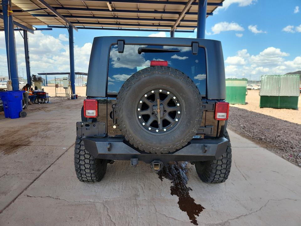 52126506 :رقم المزاد ، 1J4GA691X8L613869 vin ، 2008 Jeep Wrangler Unlimited مزاد بيع
