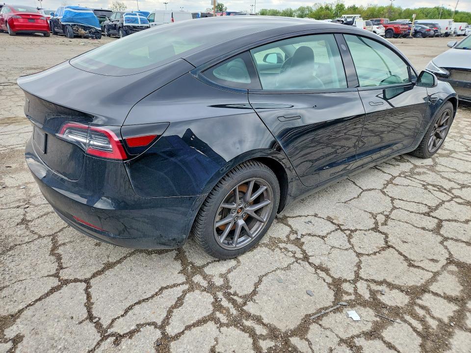 52053606 :رقم المزاد ، 5YJ3E1EA2MF063694 vin ، 2021 Tesla Model 3 مزاد بيع