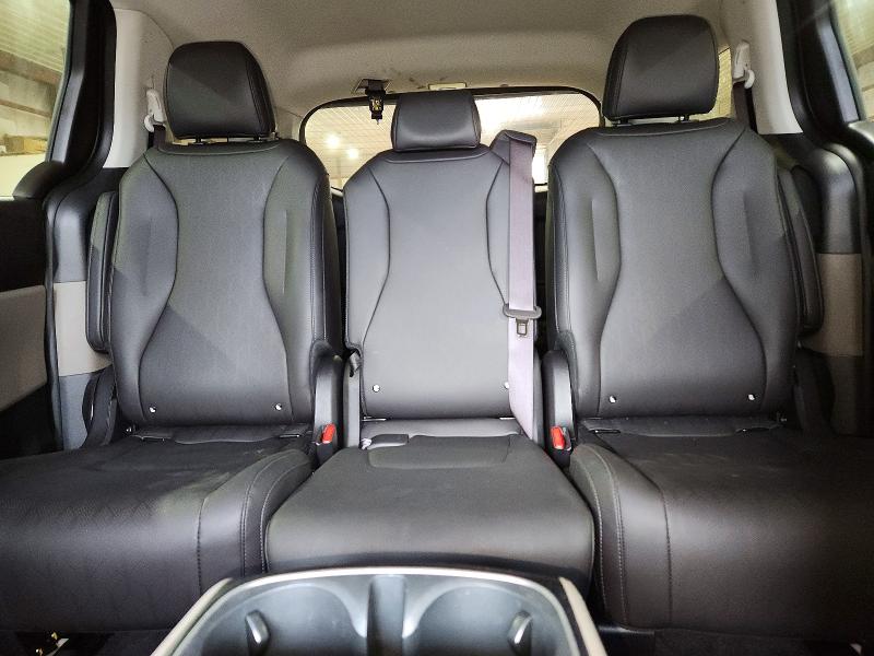 Продажа на аукционе авто 2026 Kia Carnival, vin: KNDNB5KA5T6119960, номер лота: 52324186